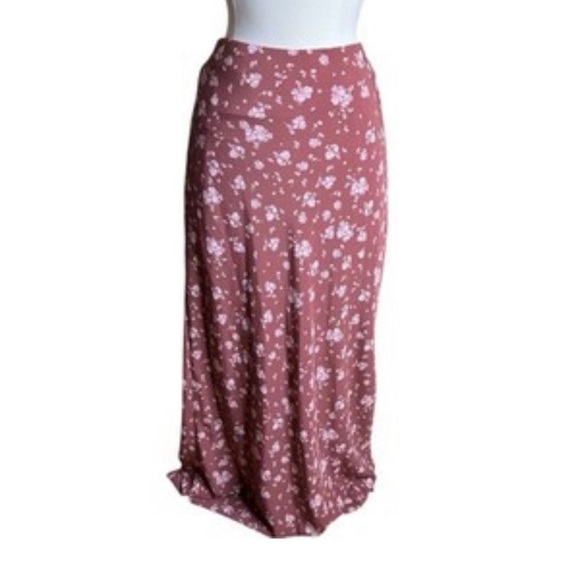 Altar'd State Dresses & Skirts - Altar’d State Pink Floral Midi Skirt in Size Medium